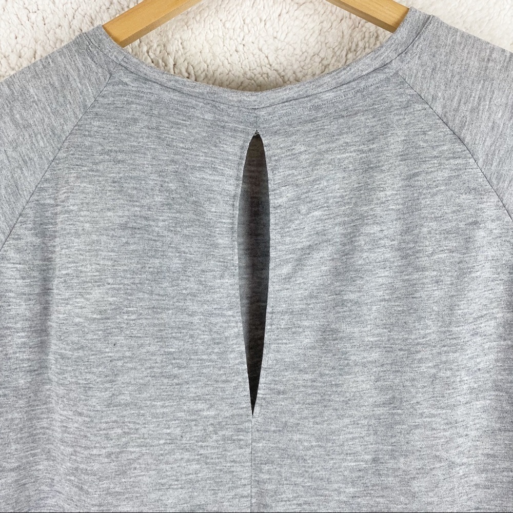 NWOT Adidas Gray Crop Top Keyhole Back Size:  XL - Picture 3 of 6
